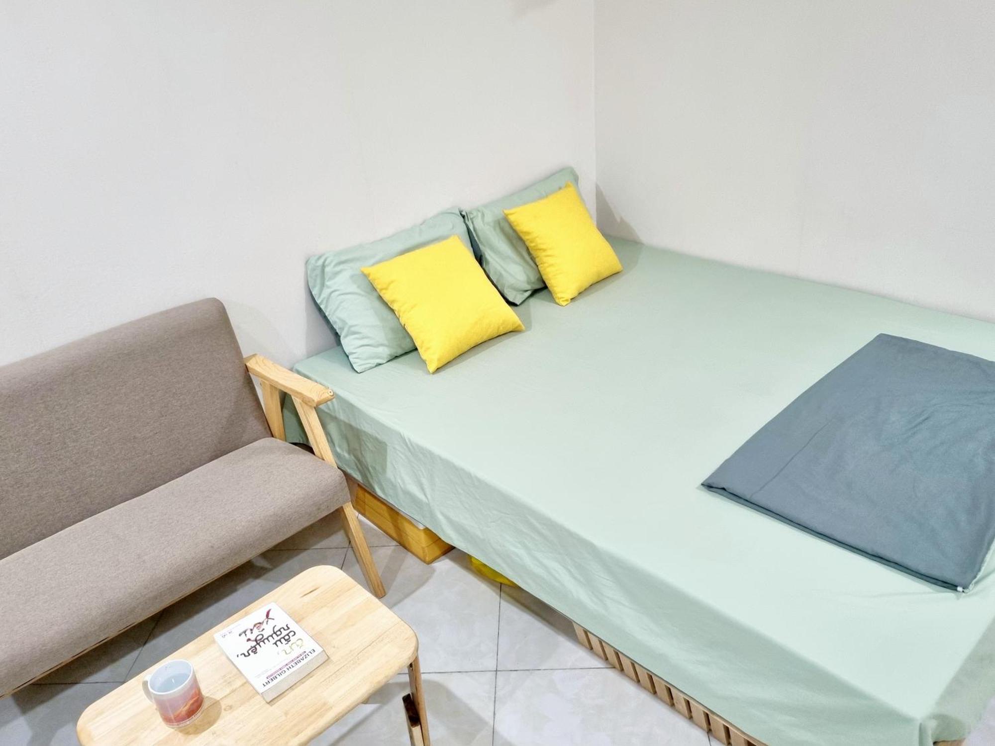 The Mini Apartment Includes Breakfast Ханой Номер фото